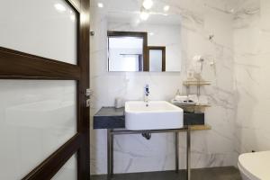 Koupelna v ubytování Nival Luxury Suites