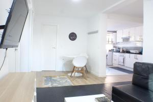 Kuchyň nebo kuchyňský kout v ubytování Gypsy Budget Room Shared Flat