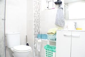 Koupelna v ubytování Gypsy Budget Room Shared Flat