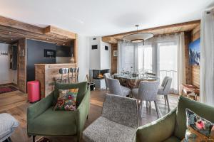 Coin salon dans l'établissement Appartement Sifflote - LES CHALETS COVAREL
