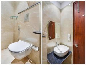 Duas fotografias de uma casa de banho com WC e lavatório. em HOTEL IVORY INN NEW DELHI At IGI AIRPORT em Nova Deli