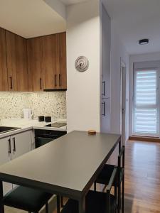 Dapur atau dapur kecil di Angelika apartman Divčigora