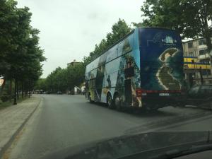 Imagen de la galería de Bus Hotel On The Go, en Tirana