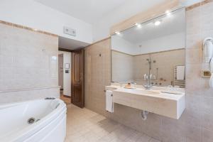 Koupelna v ubytování Relais La Fattoria