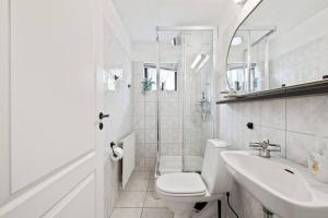 Kúpeľňa v ubytovaní Great Restful Location in the Suburbs - Retreat