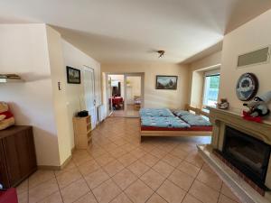 Postel nebo postele na pokoji v ubytování Apartmány Kněžičky