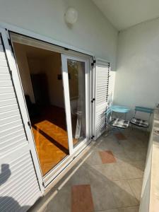 Postel nebo postele na pokoji v ubytování Apartment Martina Tučepi