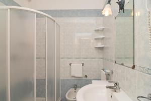 Vannituba majutusasutuses B&B Giardini di Iside e Osiride