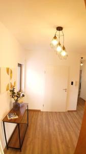 Fotografie z fotogalerie ubytování Bright, Modern and Spacious - Apartment "Lola" Family & Workplace v destinaci Gießen