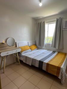 Postel nebo postele na pokoji v ubytování Sunsets and Good Vibes - 2 Bedroom Condo Unit