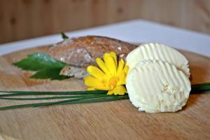 Jedzenie w gospodarstwie agroturystycznym lub w pobliżu