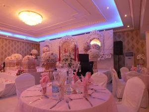 Hosté ubytování Verona Resorts Sharjah + 37 fotografií