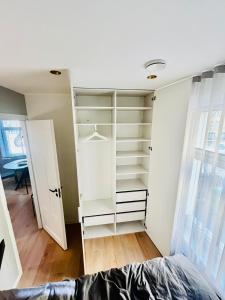 Ένα ή περισσότερα κρεβάτια σε δωμάτιο στο New Apartment in Kadriorg, Tallinn City Centre