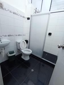 Bagno di HOSTAL La RASA