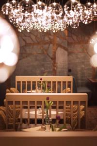 Fotografie z fotogalerie ubytování Hotel zum Engel v destinaci Mespelbrunn
