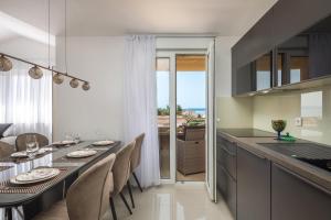 Kuchyň nebo kuchyňský kout v ubytování Apartment ☆50 grey☆ + 24 fotografií