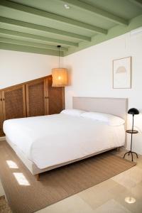 Postel nebo postele na pokoji v ubytování Rooms by JovA