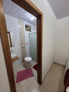 Koupelna v ubytování Pousada Pontal da Armação