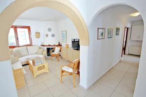Posedenie v ubytovaní Kathrin - beautiful little house in pretty grounds with lovely views in Benissa