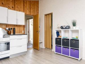 Kuchyň nebo kuchyňský kout v ubytování 7 person holiday home in Struer-By Traum + 21 fotografií