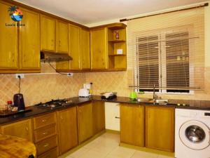 弗利康弗拉克Le Palmier 3 beds summer vacation private furnished apartment with pool near beach flic en flac的相册照片