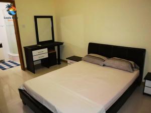 弗利康弗拉克Le Palmier 3 beds summer vacation private furnished apartment with pool near beach flic en flac的相册照片