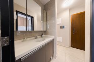 Phòng tắm tại Xi Ke Executive Apartment - Shenzhen Futian Exhibition Center