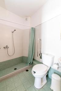 Koupelna v ubytování Ageri Hotel