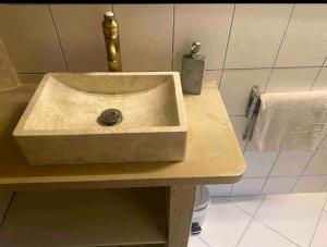 Fotografie z fotogalerie ubytování Studio troglodyte en Provence v destinaci Cornillon-Confoux