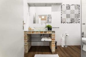 Spacious Apartment in the Central 1053 Budapest, 13 Kossuth Lajos utca kép - 2