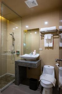 Koupelna v ubytování Kojo Hotels Cebu-Mandaue