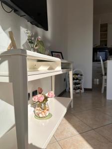 A kitchen or kitchenette at Little house Lezzeno