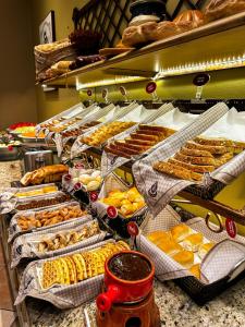 Comida no hotel ou em algum lugar perto