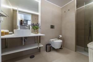 Bilik mandi di Douro View Charming Apartment Duplex +33 gambar