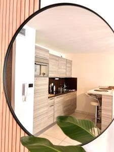 Studio NEUF - PORTES DE MONACO - Confort - Wifi - Clim的厨房或小厨房