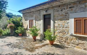 Το κτήριο όπου στεγάζεται  το διαμέρισμα