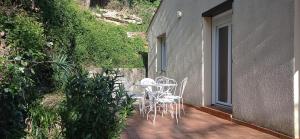 Zahrada ubytování Gîte Au pied du grand cèdre
