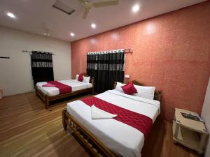 马西尼古蒂The Midway Jungle Resort的相册照片