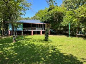 马西尼古蒂The Midway Jungle Resort的相册照片