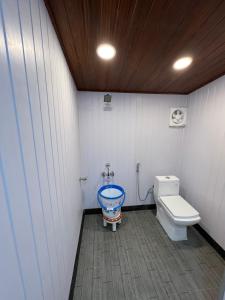 马西尼古蒂The Midway Jungle Resort的相册照片