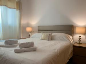 Postel nebo postele na pokoji v ubytování Condado de Alhama, JARDIN 10 SV92 + 11 fotografií