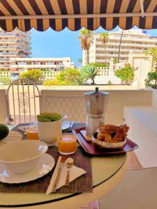 Comida en el departamento o alrededores