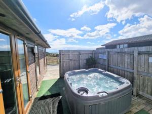 Fotografie z fotogalerie ubytování Cleish 7 With Private Hot Tub - Fife - Loch Leven - Lomond Hills - Pet Friendly v destinaci Kelty