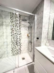Koupelna v ubytování Vivienda con Parking incluido - Zona Van Dyck + 12 fotografií