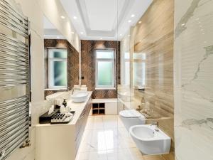 Ένα μπάνιο στο Enjoy B-52 Crown +26 φωτογραφίες