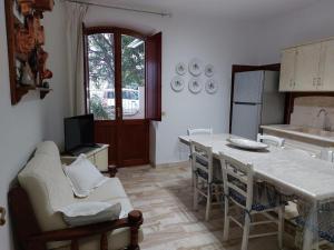 Η κουζίνα ή μικρή κουζίνα στο CASA Frau