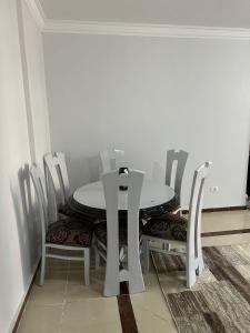 Foto sihtkohas New cairo asuva majutusasutuse Quite apartment with positive vibes galeriist