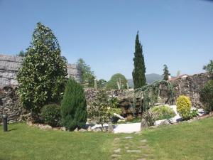 Jardín al aire libre en Casa Antiga Do Monte