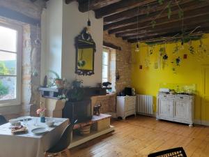 Fotografie z fotogalerie ubytování Chambre d'hôtes LE FLACON DE LA VERROUILLE v destinaci Bruniquel