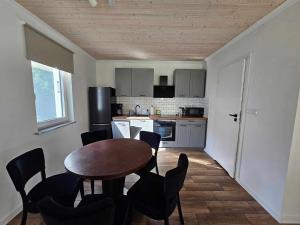 Η κουζίνα ή μικρή κουζίνα στο North Port +45 φωτογραφίες